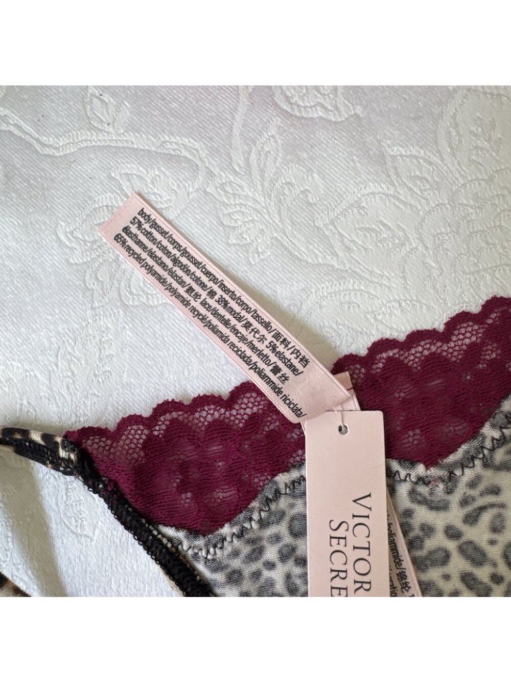VICTORIA'S SECRET XL ANIMAL PRINT PURPLE TRIM ITSY V STRING THONG PANTIES NWT - Picture 7 of 9